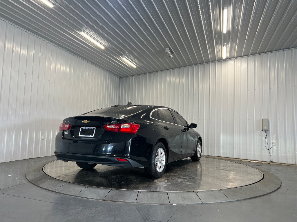 Photo 4 of 2019 Chevrolet Malibu LS