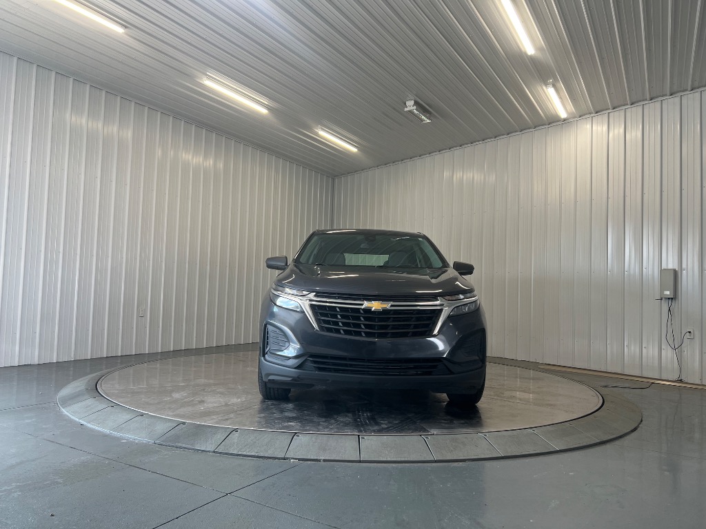 2022 Chevrolet Equinox LS - Image 2
