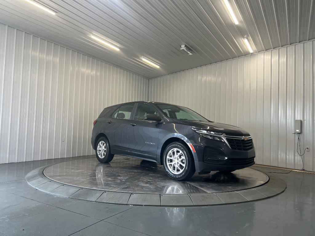 2022 Chevrolet Equinox LS - Image 5