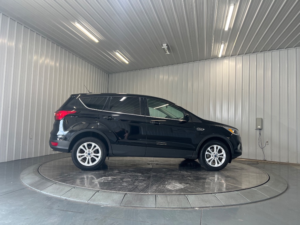Photo 4 of 2019 Ford Escape SE