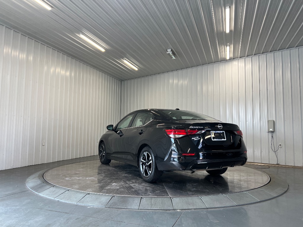 Photo 3 of 2024 Nissan Sentra SV