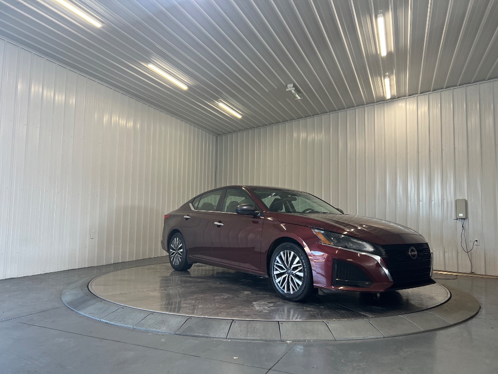 Photo 3 of 2024 Nissan Altima 2.5 SV