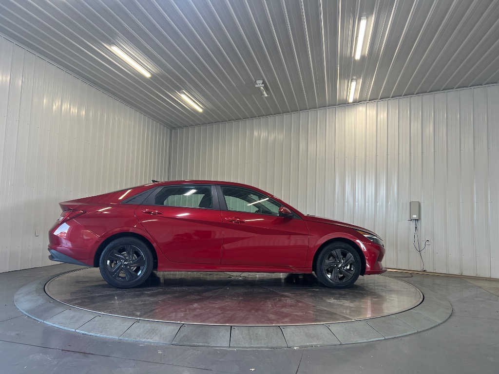 Photo 5 of 2023 Hyundai ELANTRA Hybrid Blue