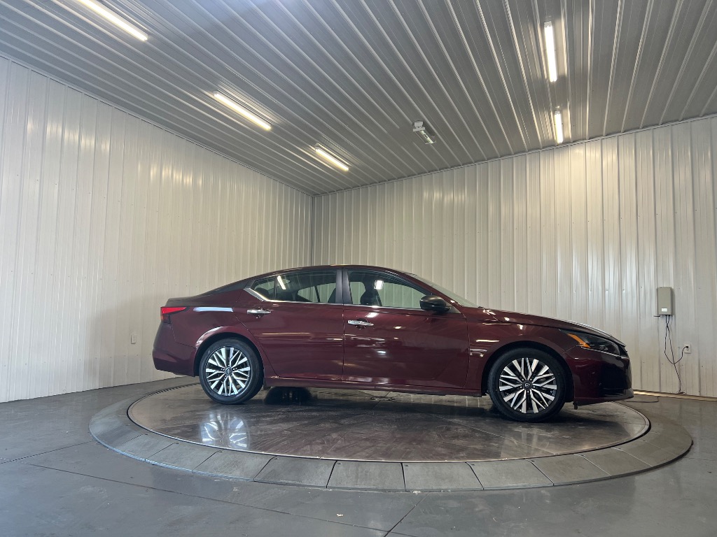 Photo 4 of 2019 Nissan Altima 2.5 SR