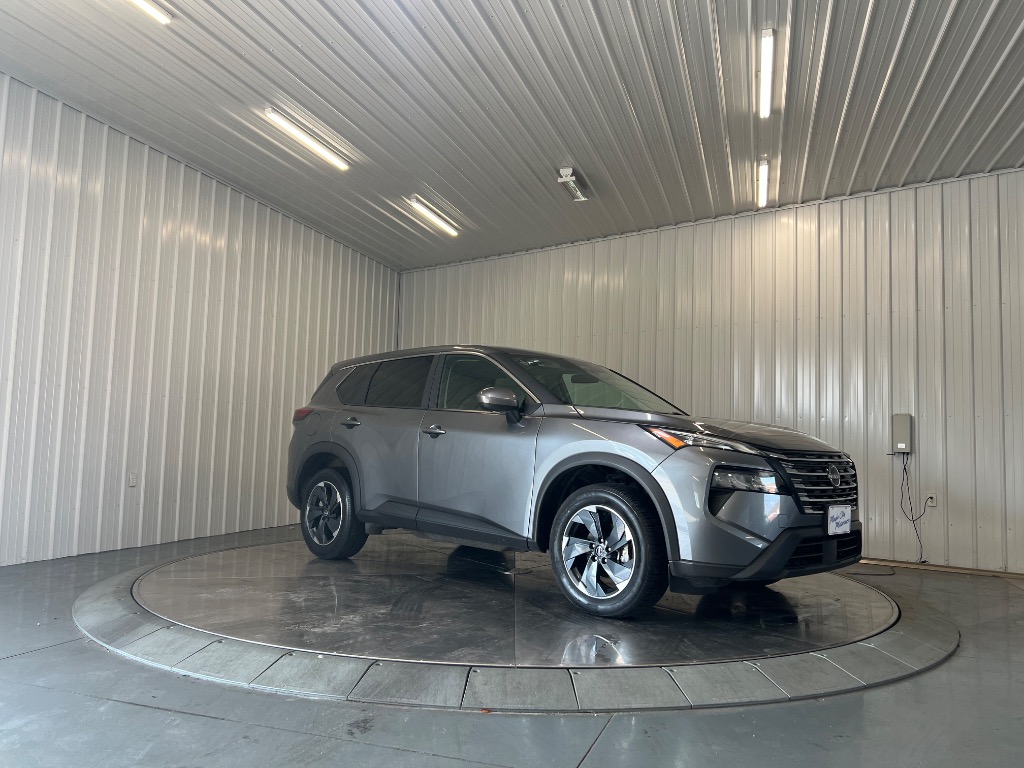 Photo 3 of 2024 Nissan Rogue SV