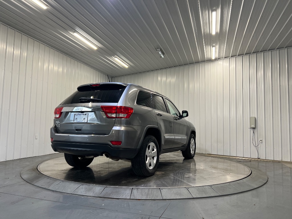 Photo 5 of 2012 Jeep Grand Cherokee Laredo