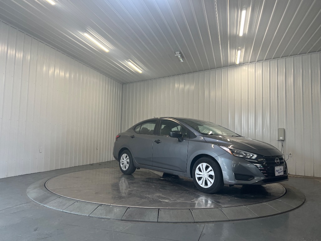 Photo 3 of 2025 Nissan Versa S
