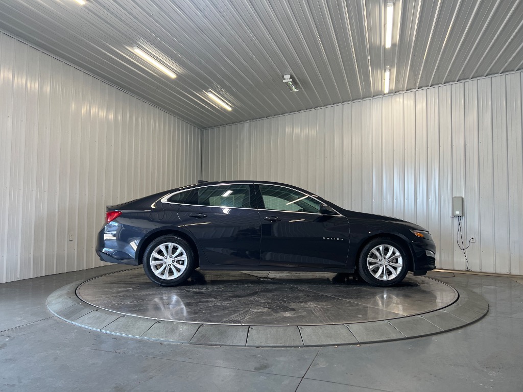 Photo 4 of 2023 Chevrolet Malibu LT