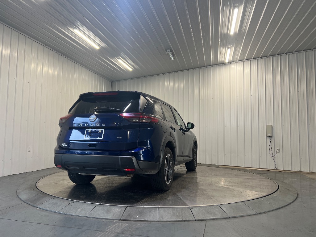 Photo 4 of 2025 Nissan Rogue SV