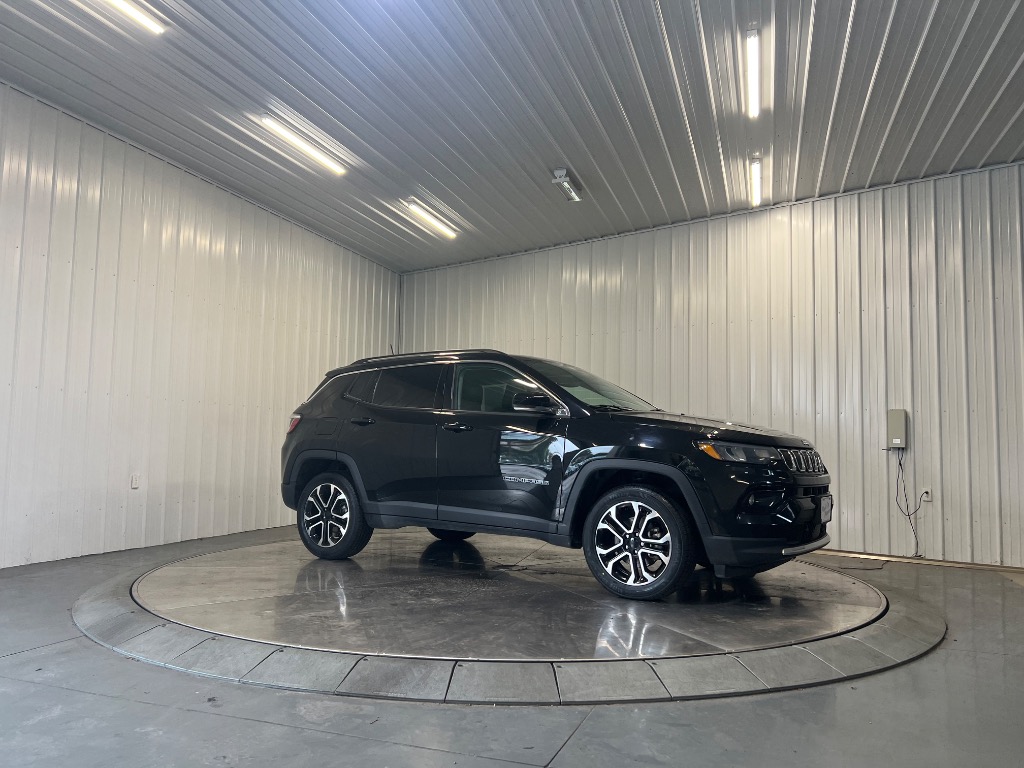 Photo 3 of 2022 Jeep Compass Limited