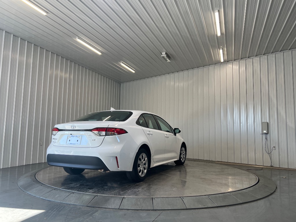 Photo 4 of 2023 Toyota Corolla LE