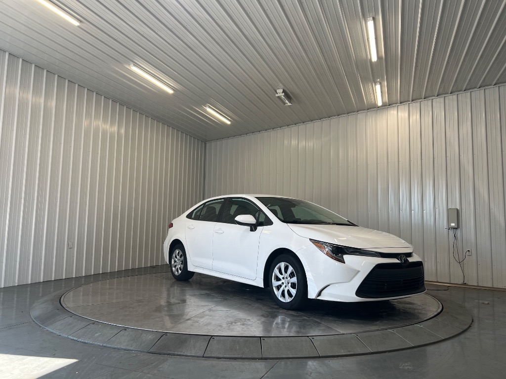 Photo 3 of 2023 Toyota Corolla LE