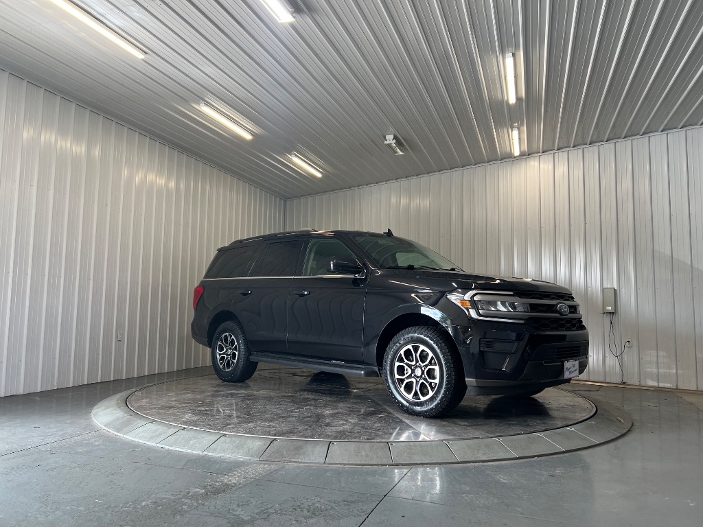 Photo 5 of 2024 Ford Expedition XLT