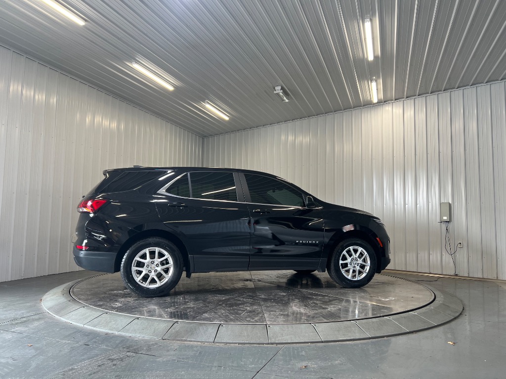 Photo 4 of 2024 Chevrolet Equinox LT