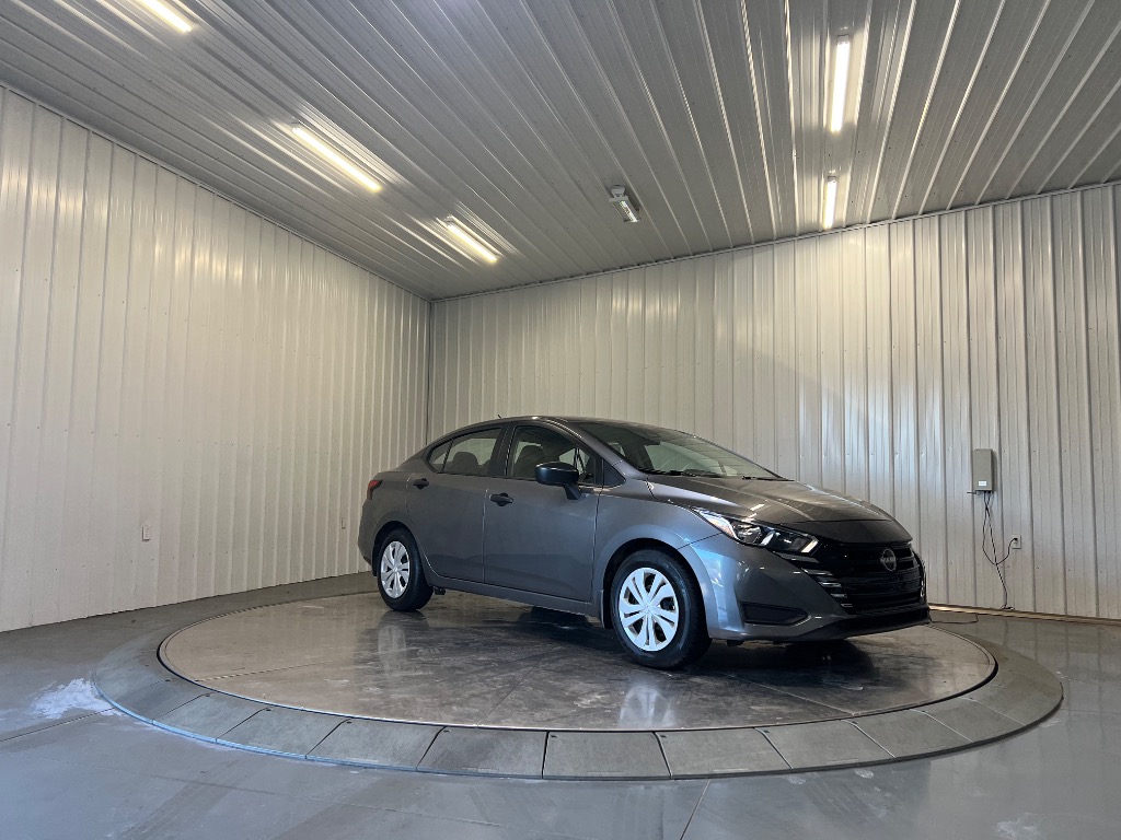 Photo 4 of 2024 Nissan Versa S