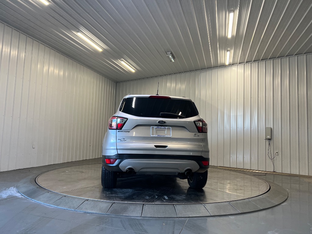 Photo 4 of 2017 Ford Escape SE