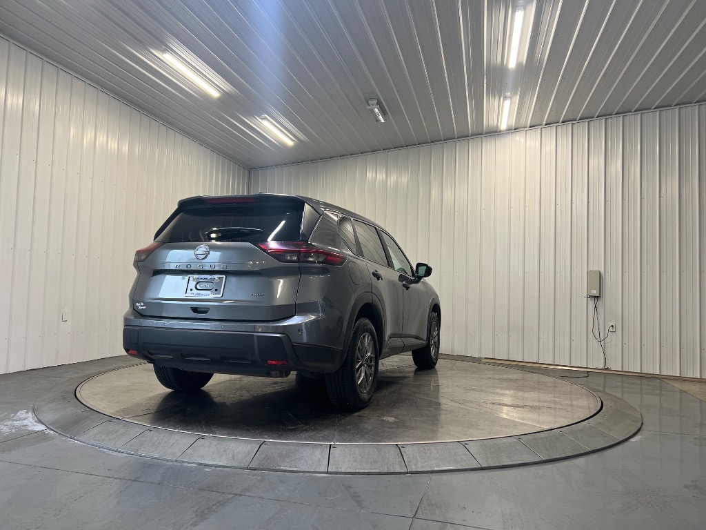 Photo 4 of 2024 Nissan Rogue S