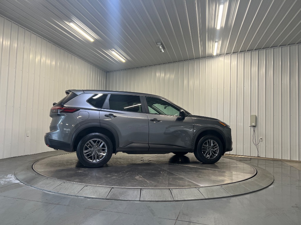 Photo 2 of 2024 Nissan Rogue S
