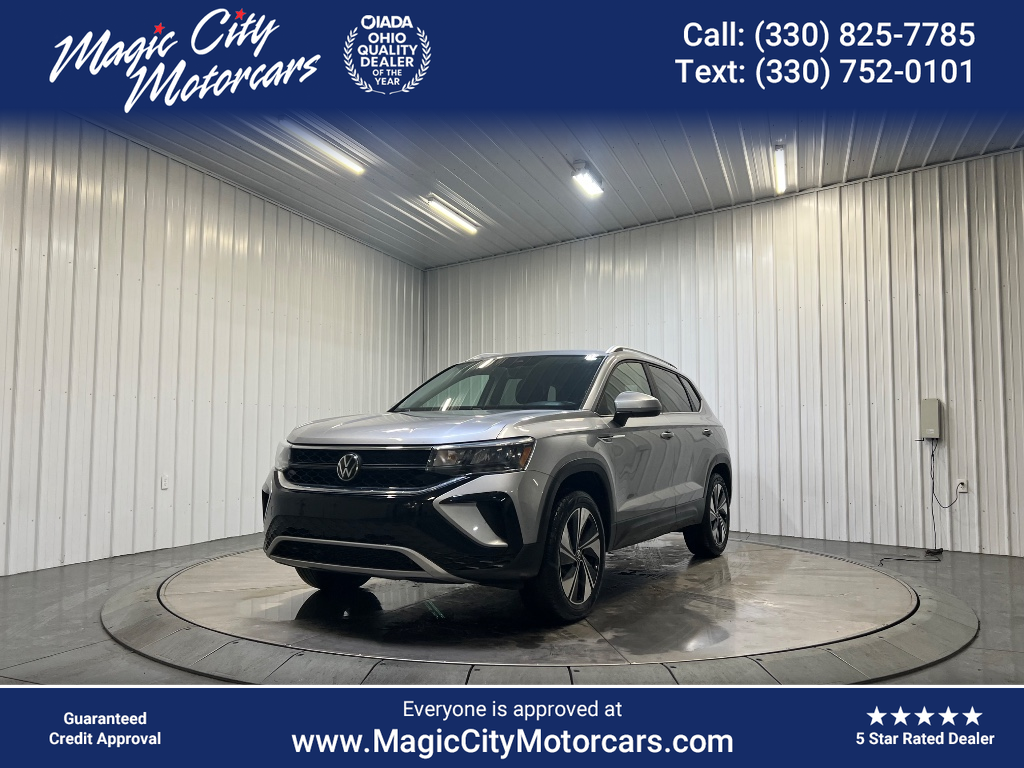 2023 Volkswagen Taos SE's photo