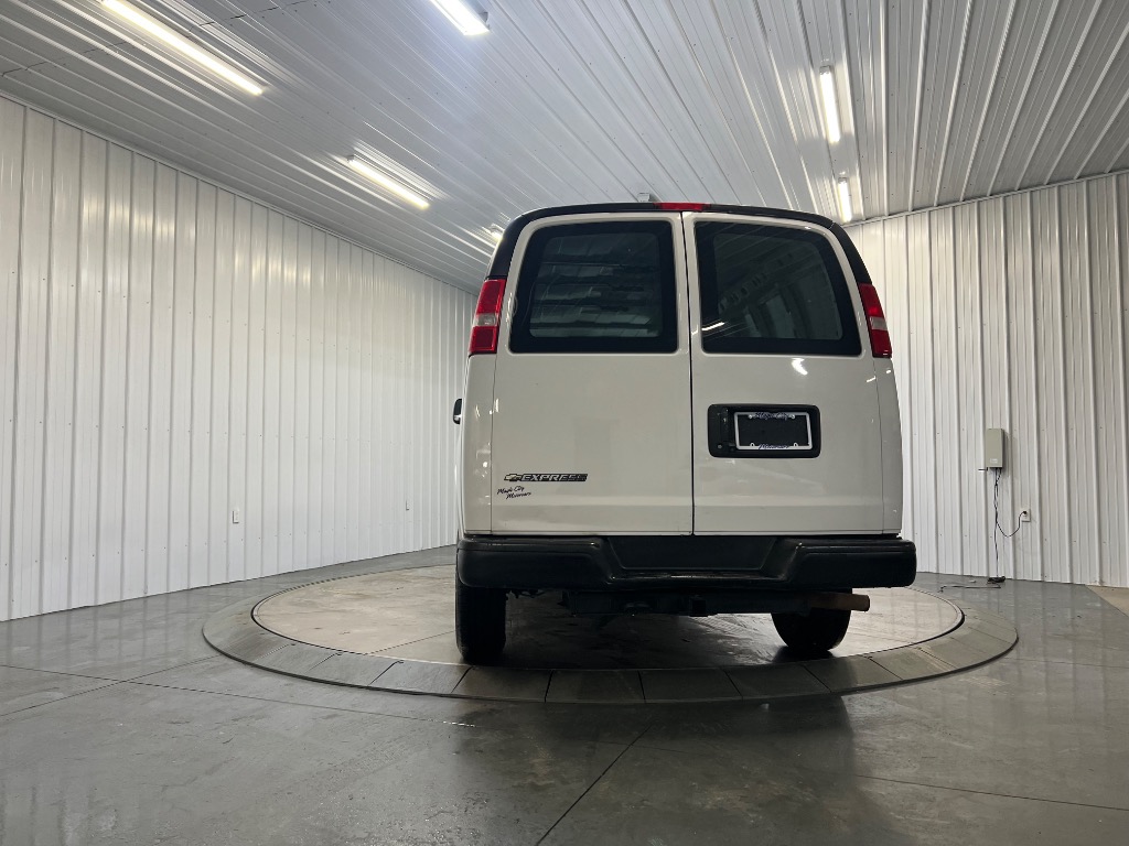 2020 Chevrolet Express Cargo Work Van - Photo 8