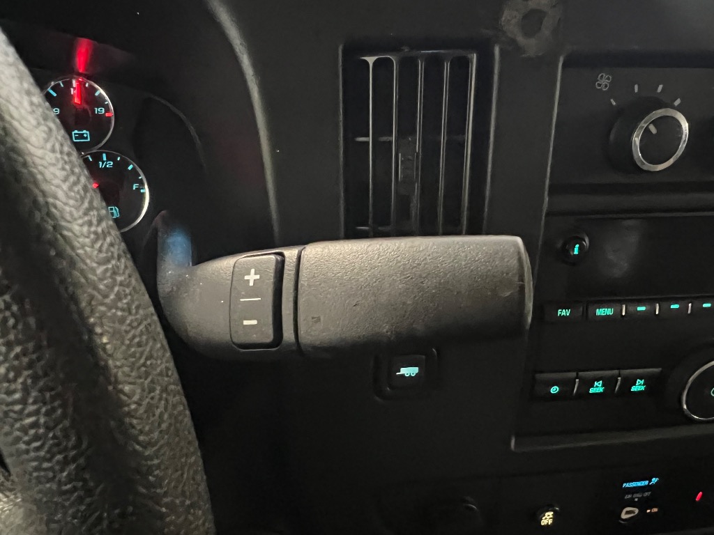 2020 Chevrolet Express Cargo Work Van - Photo 22
