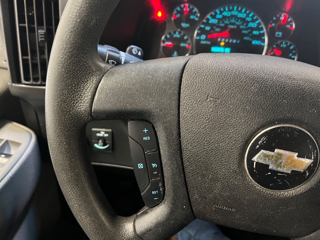 2020 Chevrolet Express Cargo Work Van - Photo 21