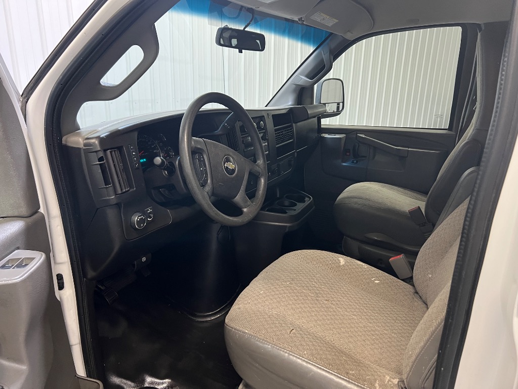 2020 Chevrolet Express Cargo Work Van - Photo 9