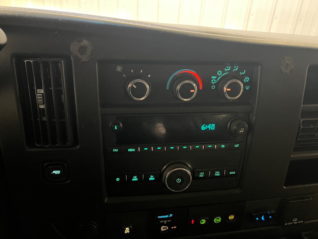 2020 Chevrolet Express Cargo Work Van - Photo 17