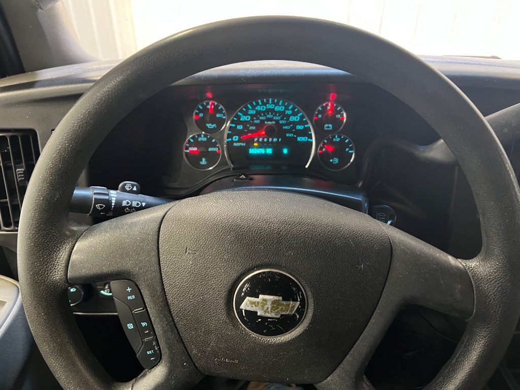 2020 Chevrolet Express Cargo Work Van - Photo 16