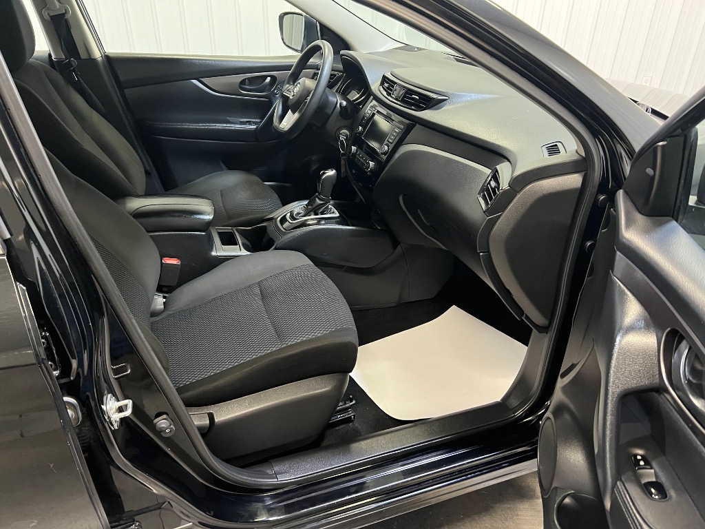 2022 Nissan Rogue Sport S - Photo 13