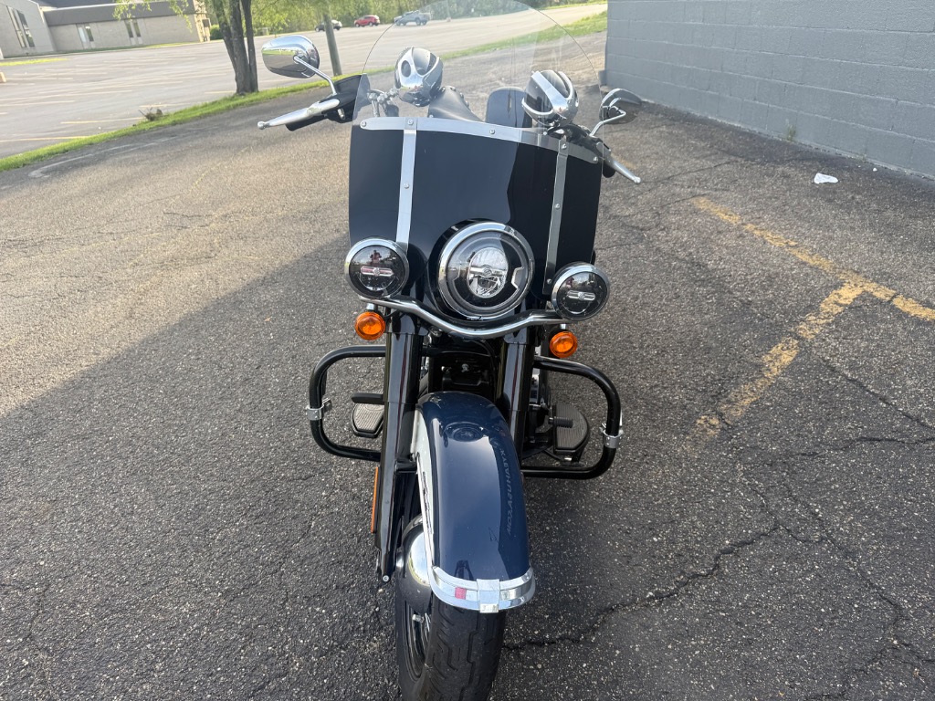 2019 HARLEY DAVIDSON FLHC HERITAGE SOFTAIL - Image 4