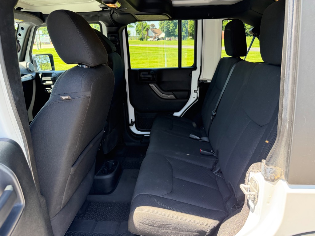 2015 Jeep Wrangler Unlimited Sport - Photo 9
