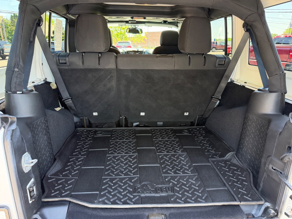 2015 Jeep Wrangler Unlimited Sport - Photo 10