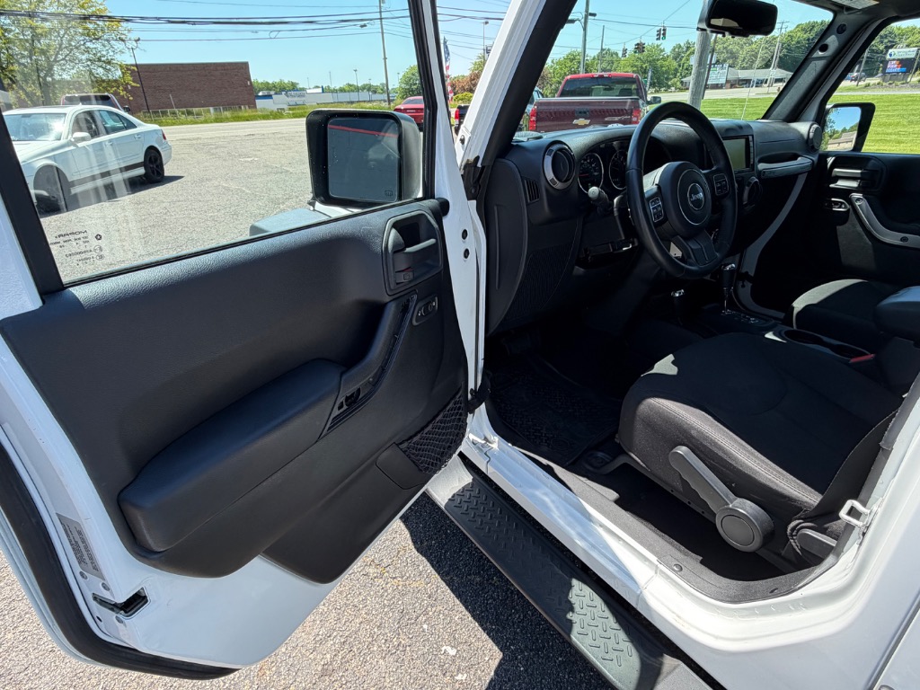2015 Jeep Wrangler Unlimited Sport - Photo 11