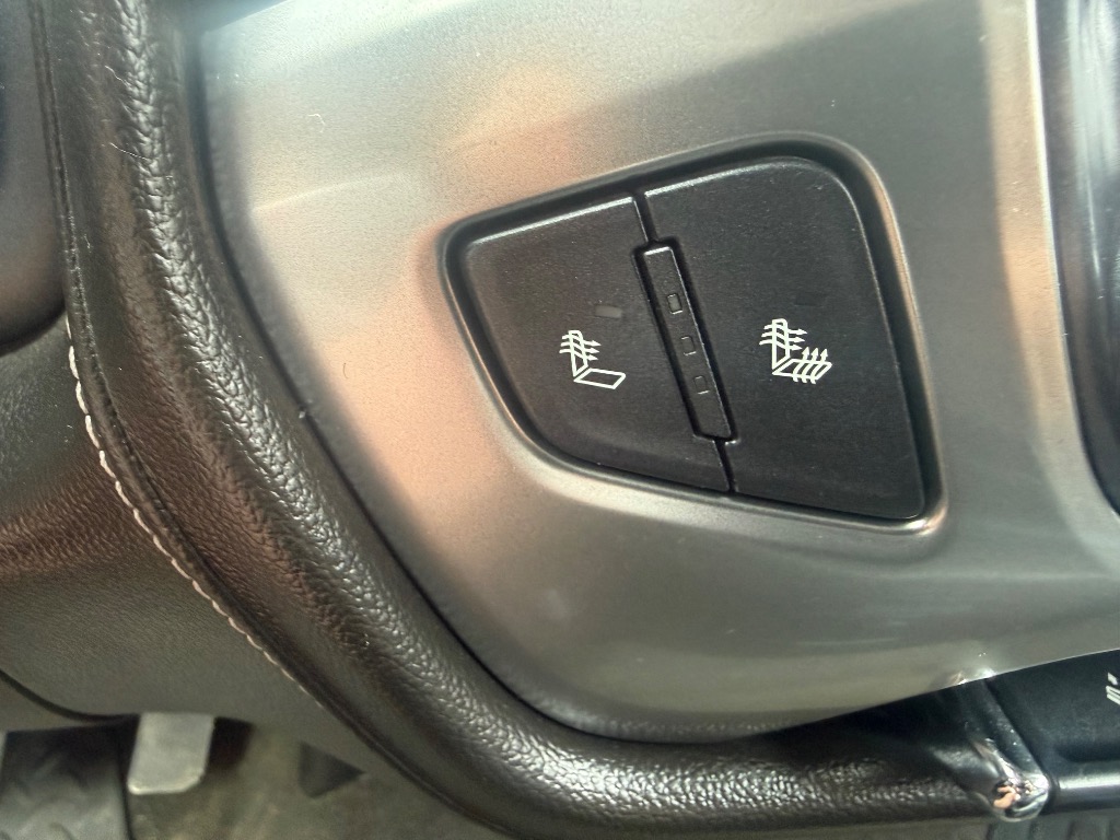 2017 Chevrolet Silverado 1500 LTZ - Photo 18