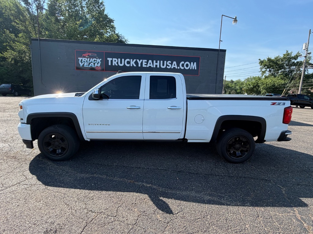 Photo 2 of 2018 Chevrolet Silverado 1500 LTZ