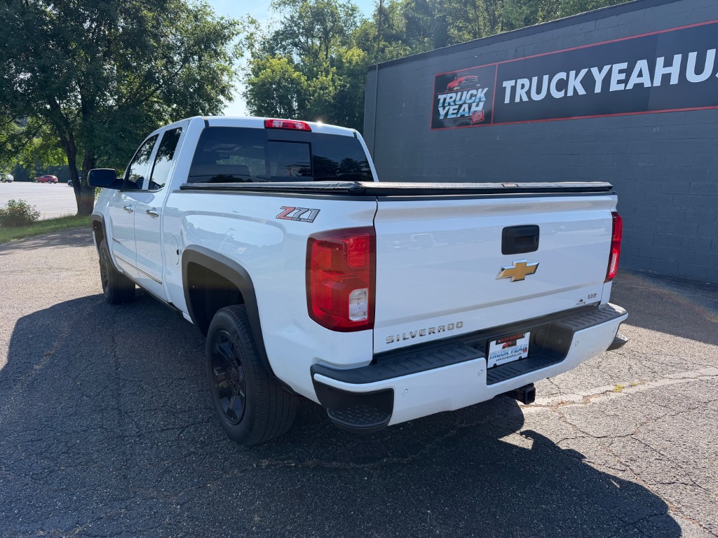 Photo 3 of 2018 Chevrolet Silverado 1500 LTZ