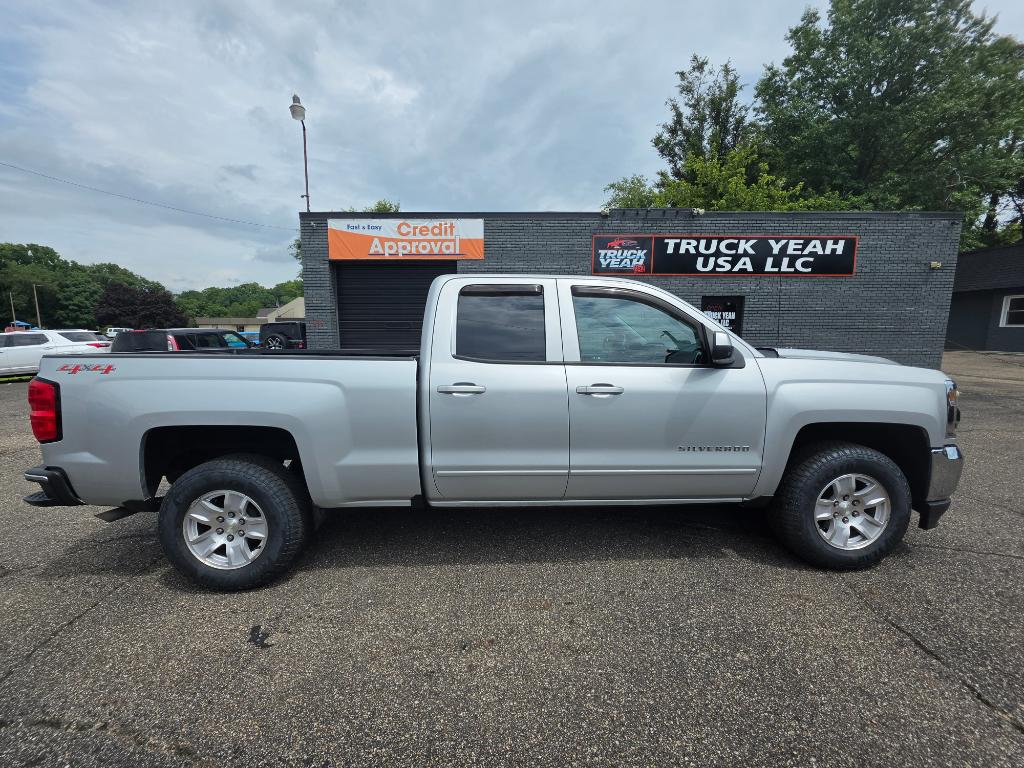 2017 Chevrolet Silverado 1500 LT - Photo 6