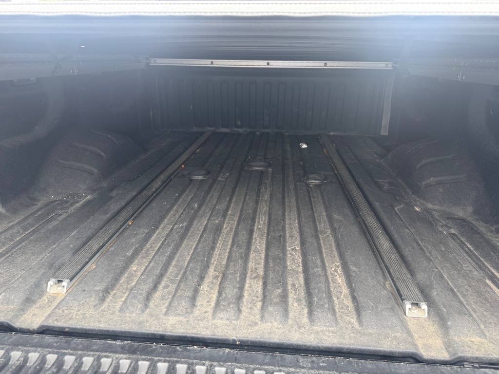 2017 Nissan Titan XD Pro-4X - Photo 9