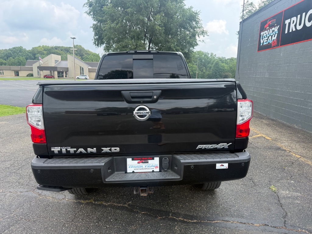 2017 Nissan Titan XD Pro-4X - Photo 6