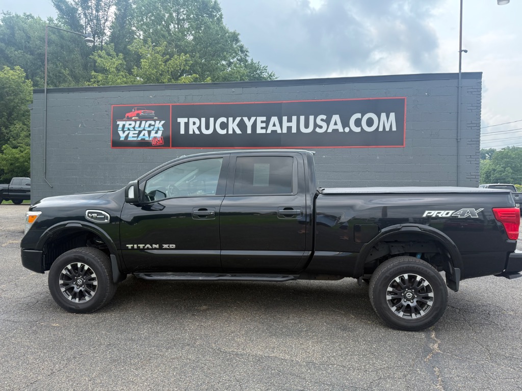 2017 Nissan Titan XD Pro-4X - Photo 8
