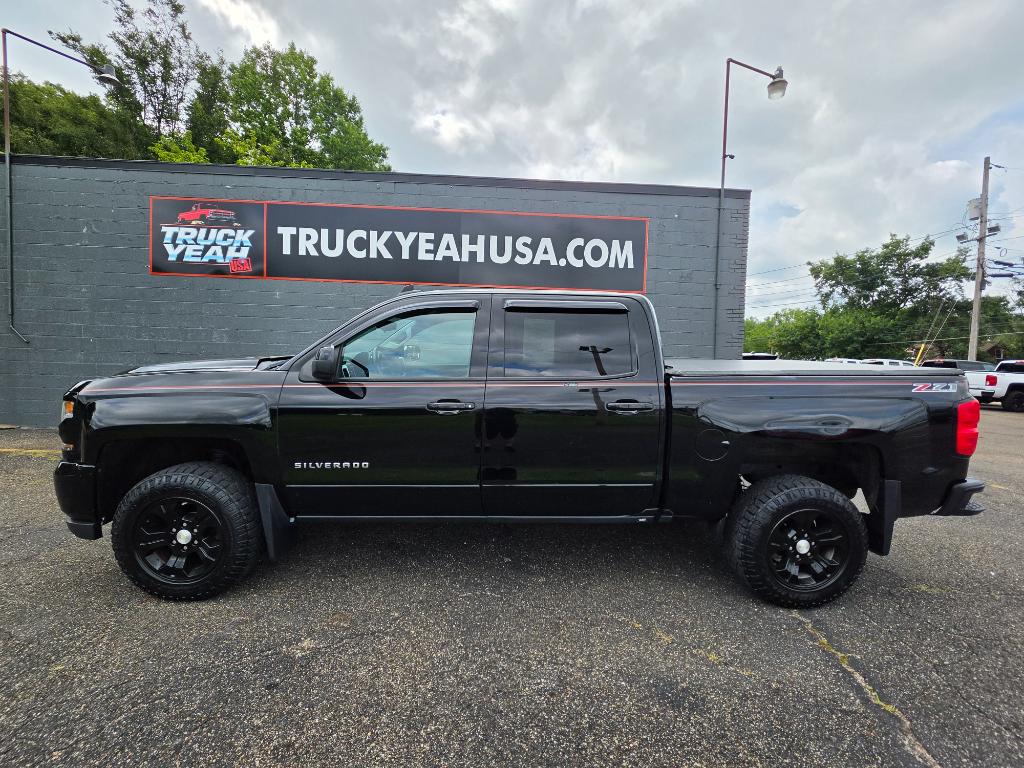 Photo 2 of 2017 Chevrolet Silverado 1500 LT