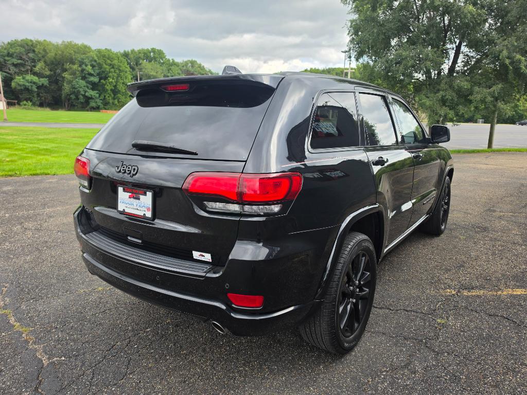 Photo 5 of 2018 Jeep Grand Cherokee Altitude