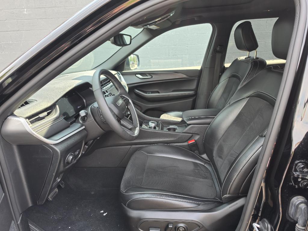2024 Jeep Grand Cherokee L Altitude - Photo 9