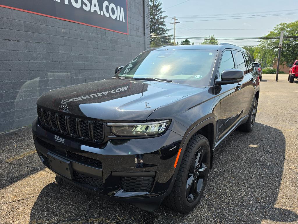 Photo 1 of 2024 Jeep Grand Cherokee L Altitude