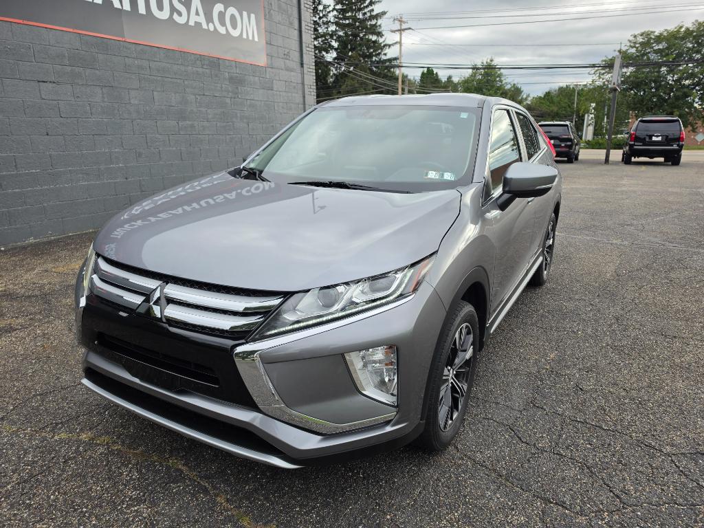 Photo 1 of 2018 Mitsubishi Eclipse Cross SE
