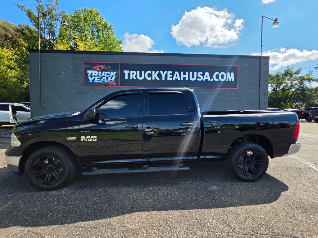 Photo 2 of 2018 Ram 1500 SLT