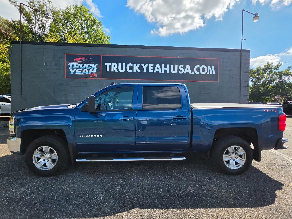 Photo 2 of 2018 Chevrolet Silverado 1500 LT