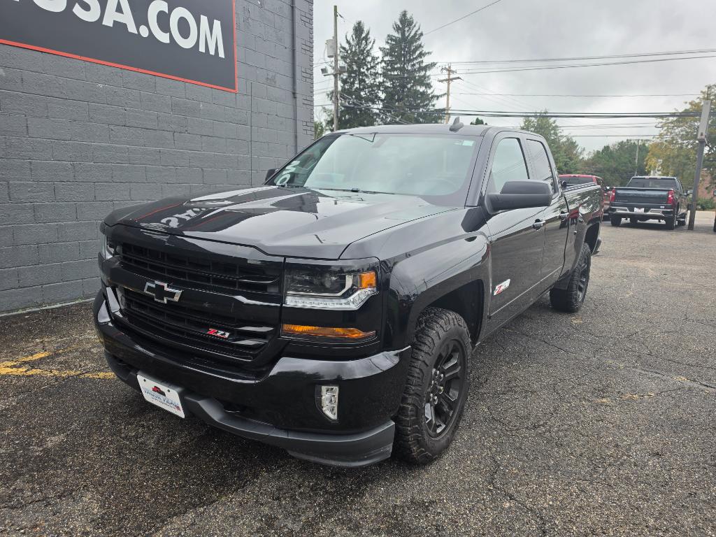 Photo 1 of 2018 Chevrolet Silverado 1500 LT
