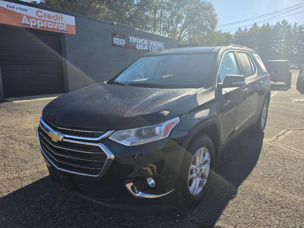 Photo 1 of 2020 Chevrolet Traverse LT Cloth